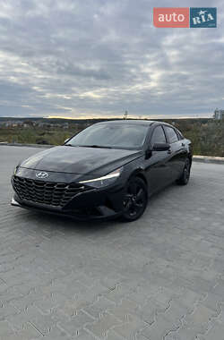 Hyundai Elantra 2021