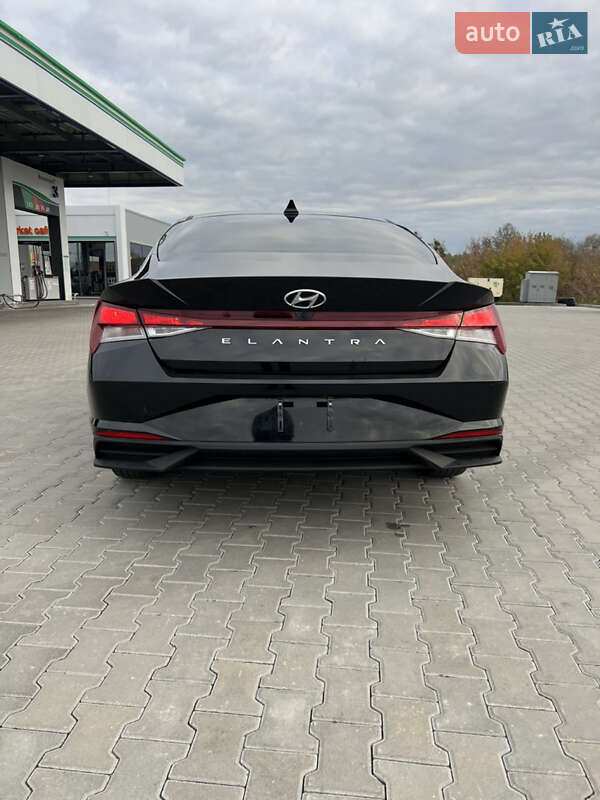 Седан Hyundai Elantra 2021 в Ірпені