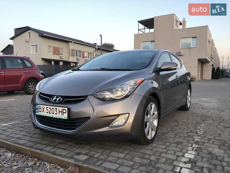 Седан Hyundai Elantra 2011 в Киеве