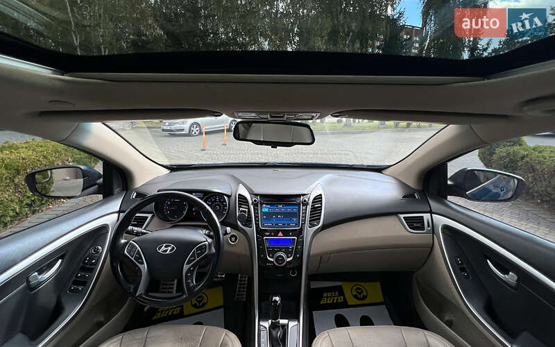 Хэтчбек Hyundai Elantra 2014 в Львове
