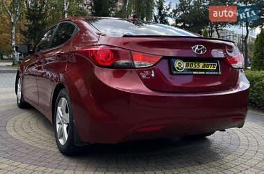 Седан Hyundai Elantra 2013 в 