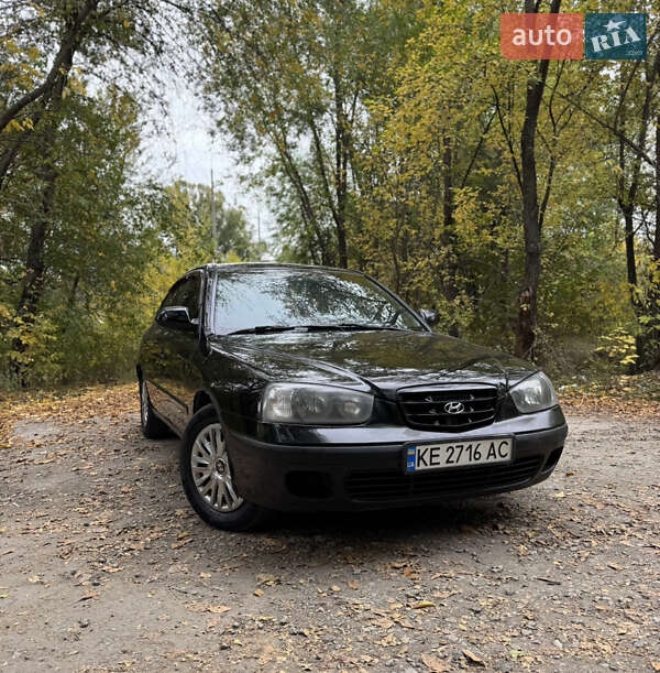 Hyundai Elantra 2001