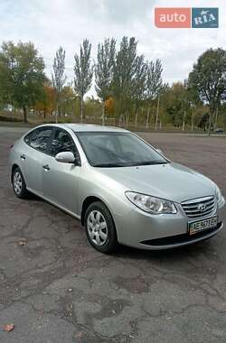 Седан Hyundai Elantra 2010 в 