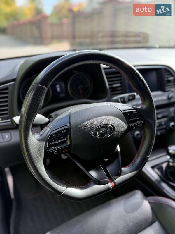 Седан Hyundai Elantra 2018 в Дубно фото 20 Седан Hyundai Elantra 2018 в Дубно