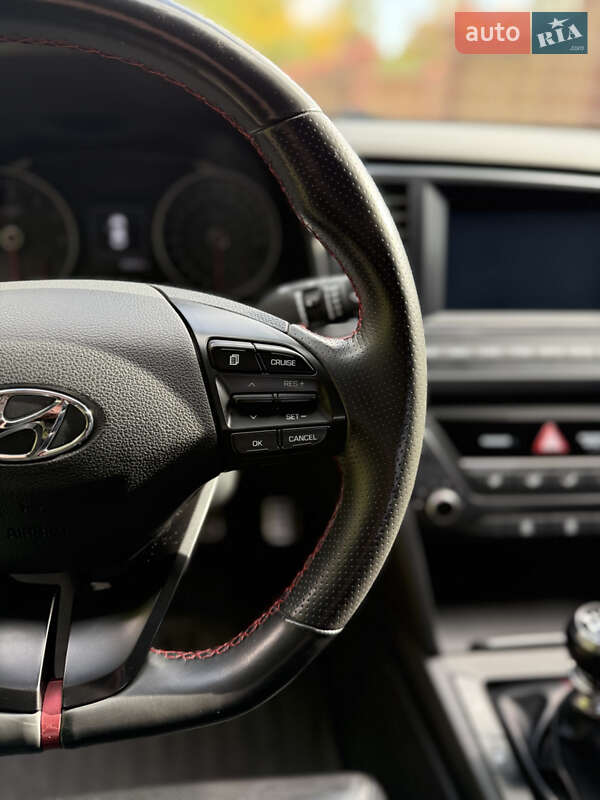 Седан Hyundai Elantra 2018 в Дубно фото 26 Седан Hyundai Elantra 2018 в Дубно