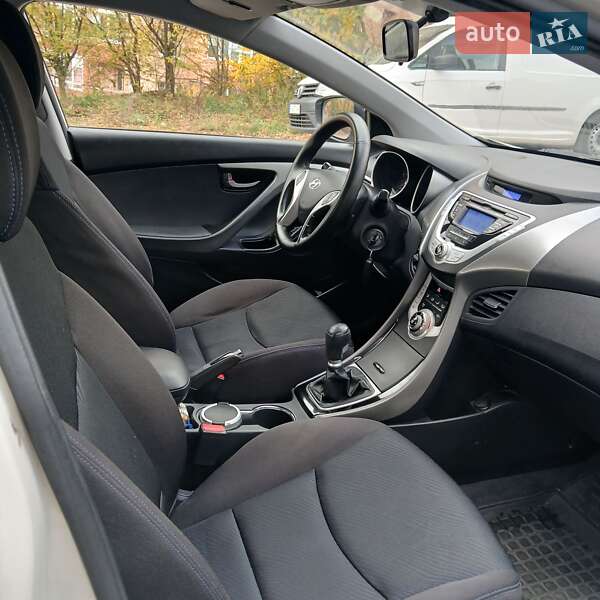 Седан Hyundai Elantra 2011 в Хмельницком