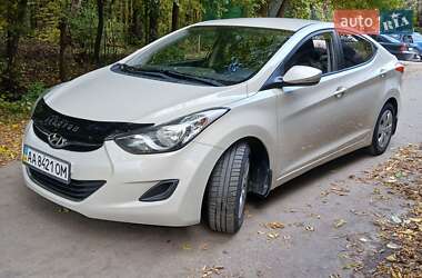 Hyundai Elantra 2011