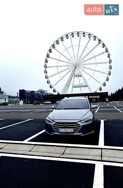 Hyundai Elantra 2018