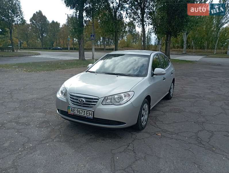 Седан Hyundai Elantra 2010 в Кам'янському фото 6 Седан Hyundai Elantra 2010 в Кам'янському
