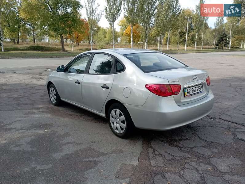 Седан Hyundai Elantra 2010 в Кам'янському фото 11 Седан Hyundai Elantra 2010 в Кам'янському