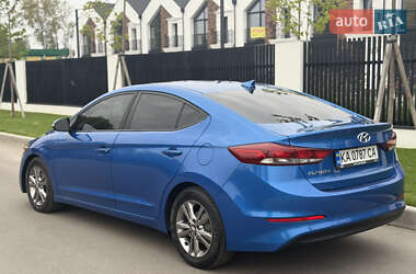 Седан Hyundai Elantra 2016 в 