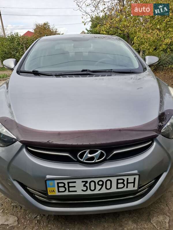 Седан Hyundai Elantra 2013 в Миколаєві