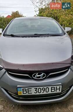 Седан Hyundai Elantra 2013 в 