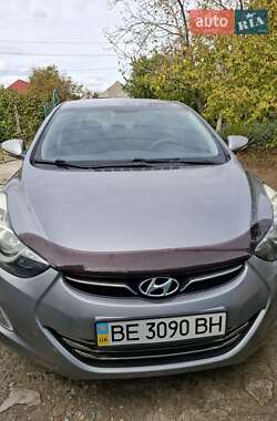Седан Hyundai Elantra 2013 в Николаеве