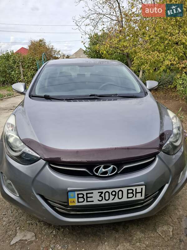 Седан Hyundai Elantra 2013 в 