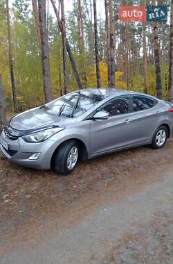 Hyundai Elantra 2012