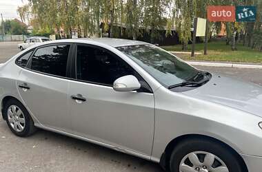 Седан Hyundai Elantra 2010 в  фото 10 Седан Hyundai Elantra 2010 в