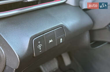 Седан Hyundai Elantra 2023 в 