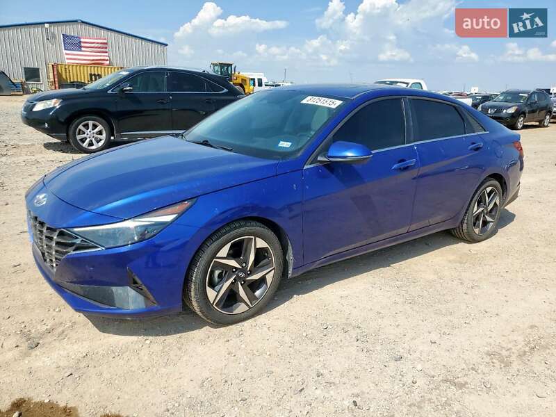 Hyundai Elantra 2021