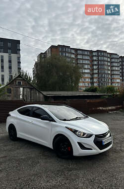 Седан Hyundai Elantra 2015 в 