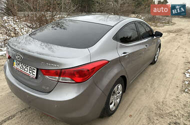 Седан Hyundai Elantra 2011 в 