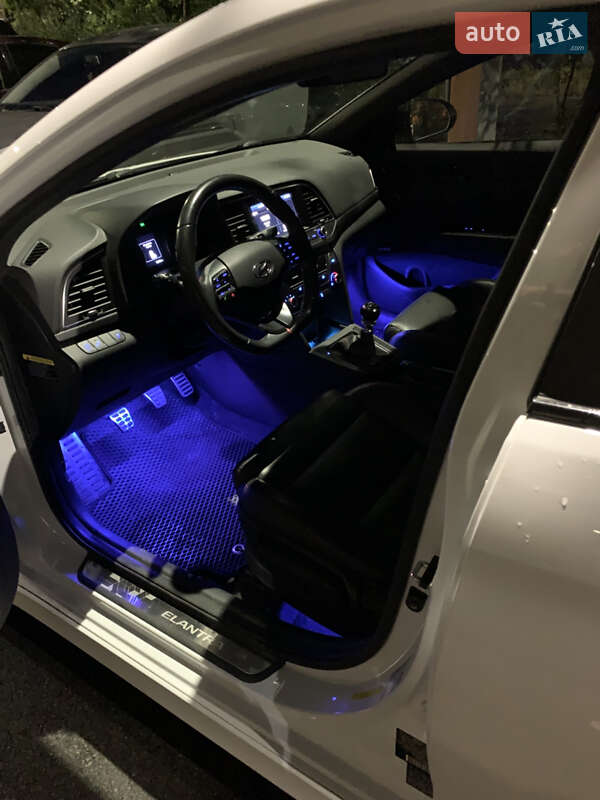 Седан Hyundai Elantra 2017 в Днепре фото 6 Седан Hyundai Elantra 2017 в Днепре