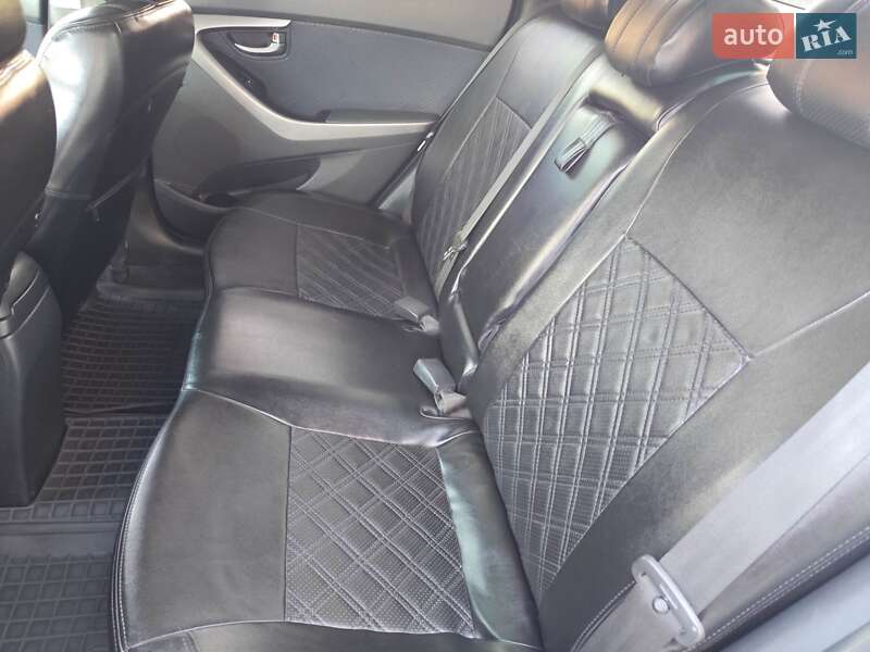 Седан Hyundai Elantra 2012 в Киеве фото 15 Седан Hyundai Elantra 2012 в Киеве