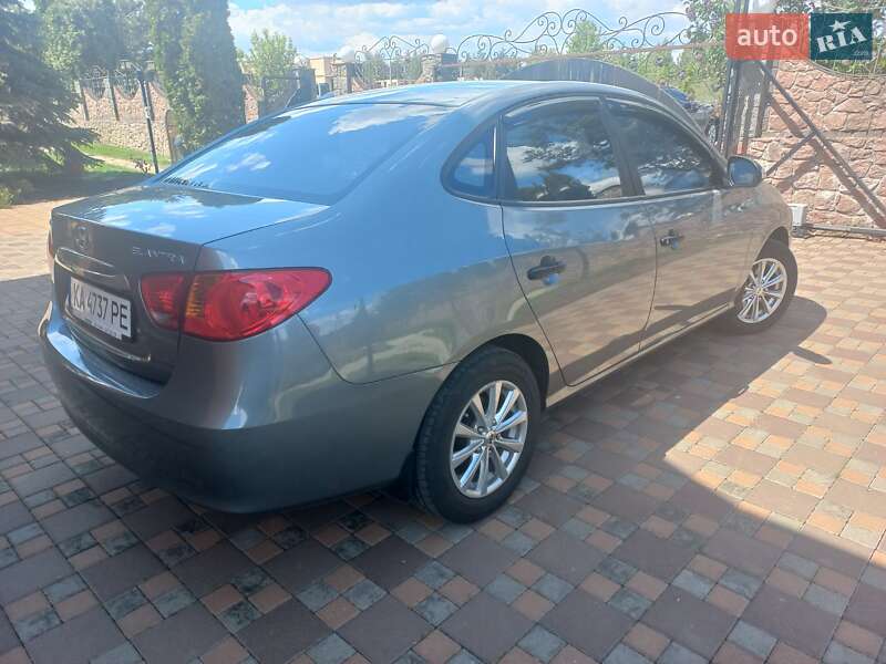 Седан Hyundai Elantra 2010 в Киеве фото 31 Седан Hyundai Elantra 2010 в Киеве