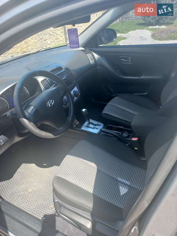 Седан Hyundai Elantra 2010 в Киеве фото 11 Седан Hyundai Elantra 2010 в Киеве