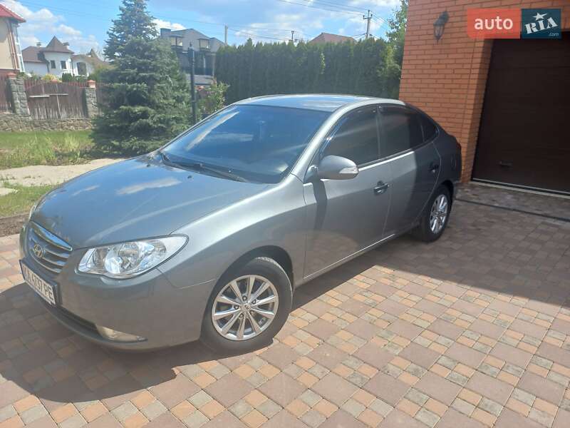 Седан Hyundai Elantra 2010 в Киеве фото 5 Седан Hyundai Elantra 2010 в Киеве