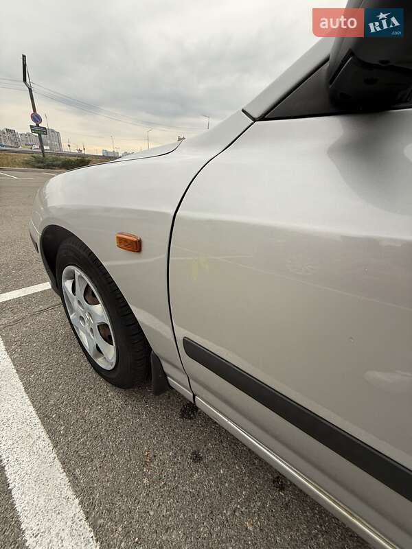 Седан Hyundai Elantra 2006 в Киеве