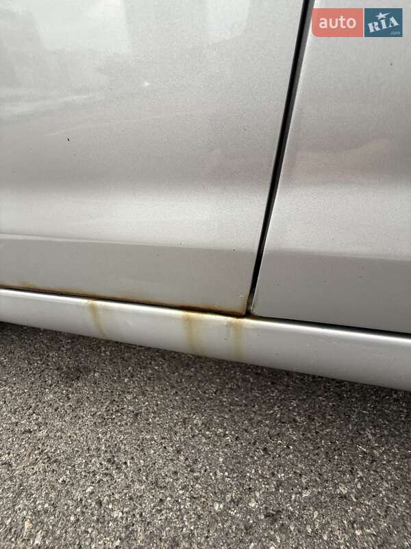 Седан Hyundai Elantra 2006 в Киеве