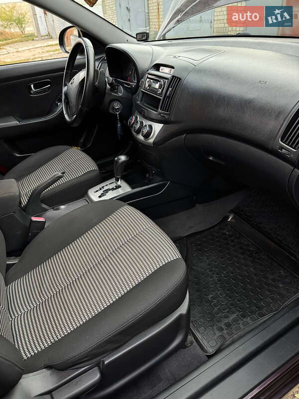 Седан Hyundai Elantra 2011 в Харькове фото 18 Седан Hyundai Elantra 2011 в Харькове