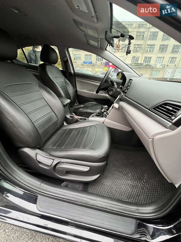 Седан Hyundai Elantra 2016 в Києві фото 13 Седан Hyundai Elantra 2016 в Києві