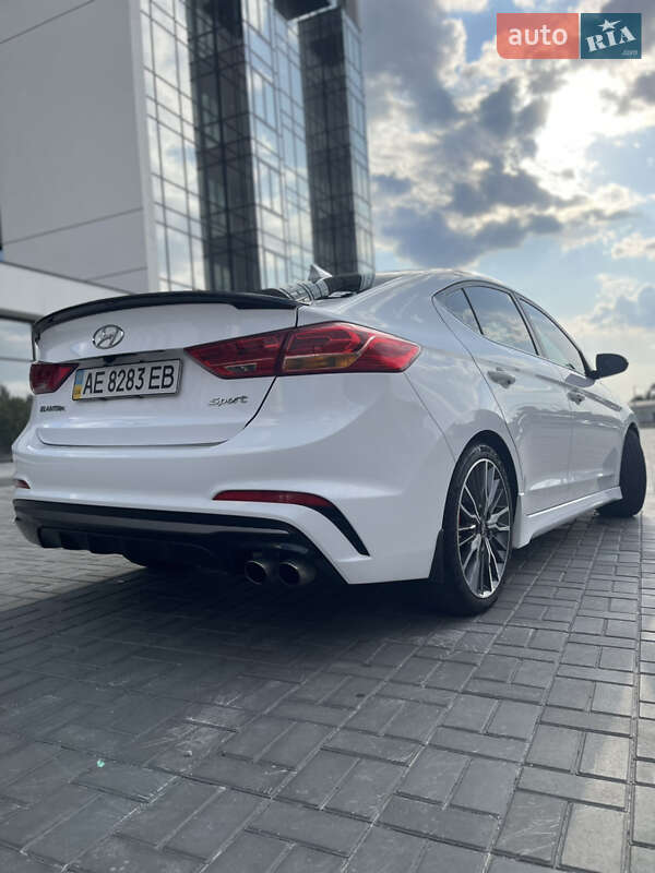 Седан Hyundai Elantra 2017 в Днепре фото 5 Седан Hyundai Elantra 2017 в Днепре