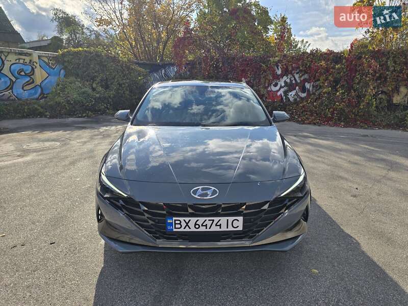 Седан Hyundai Elantra 2021 в Хмельницькому