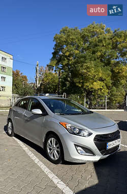 Хэтчбек Hyundai Elantra 2014 в Одессе Хэтчбек Hyundai Elantra 2014 в Одессе
