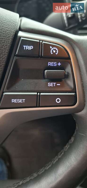 Седан Hyundai Elantra 2018 в Киеве фото 13 Седан Hyundai Elantra 2018 в Киеве