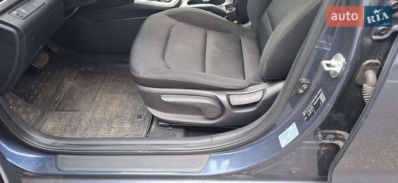 Седан Hyundai Elantra 2018 в Киеве фото 19 Седан Hyundai Elantra 2018 в Киеве