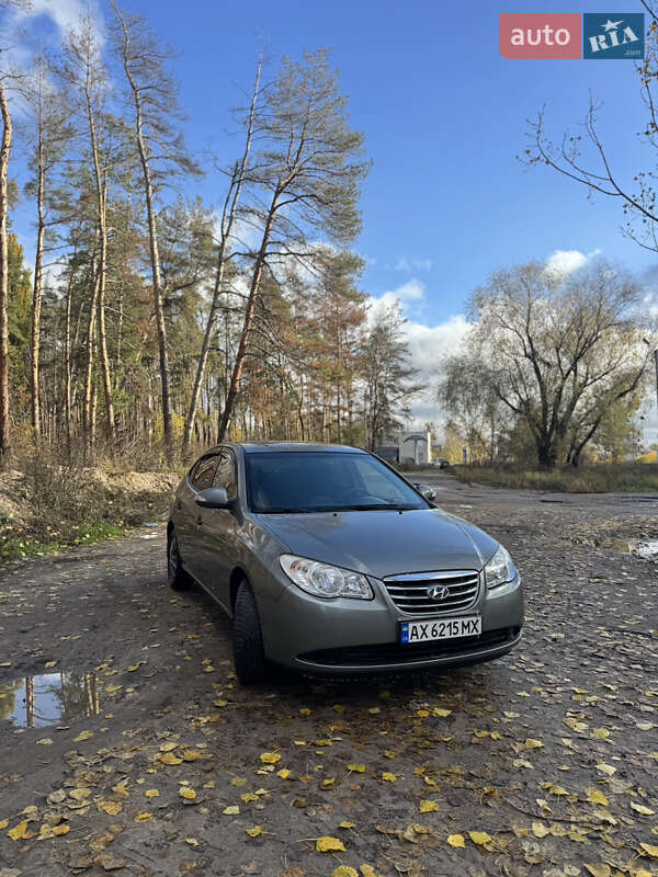 Седан Hyundai Elantra 2010 в Харкові фото 5 Седан Hyundai Elantra 2010 в Харкові