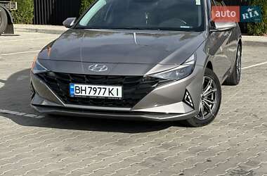 Седан Hyundai Elantra 2022 в Одессе Седан Hyundai Elantra 2022 в Одессе