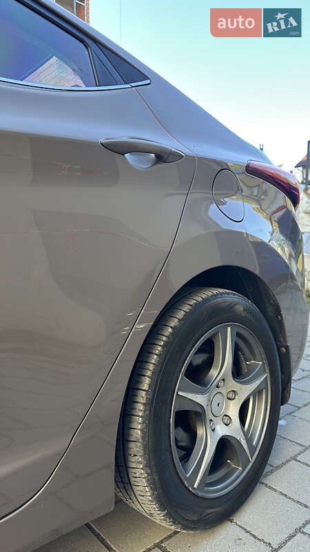 Седан Hyundai Elantra 2014 в Львове фото 6 Седан Hyundai Elantra 2014 в Львове