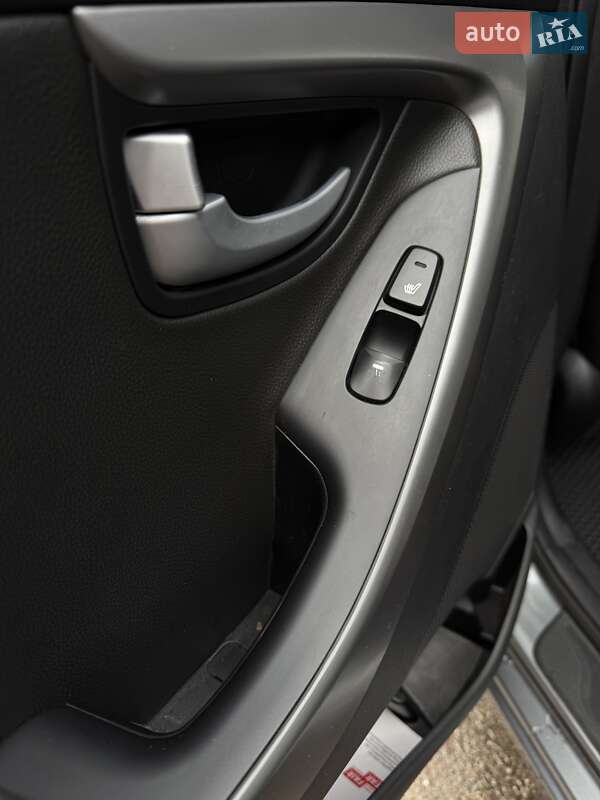 Седан Hyundai Elantra 2015 в Сумах фото 17 Седан Hyundai Elantra 2015 в Сумах