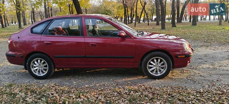 Хэтчбек Hyundai Elantra 2006 в Кривом Роге