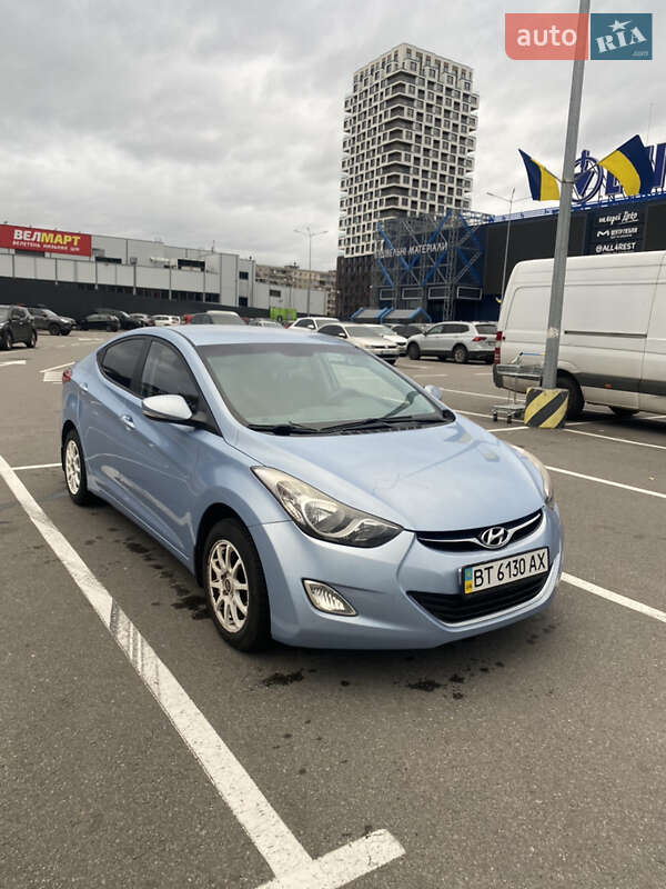 Седан Hyundai Elantra 2012 в Києві фото 3 Седан Hyundai Elantra 2012 в Києві