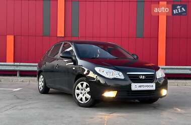 Седан Hyundai Elantra 2008 в Киеве