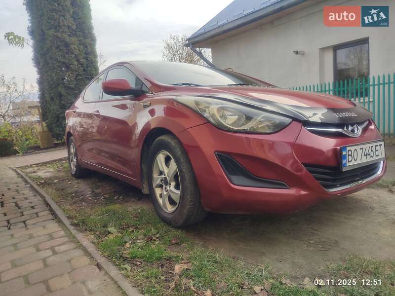 Седан Hyundai Elantra 2014 в Городке