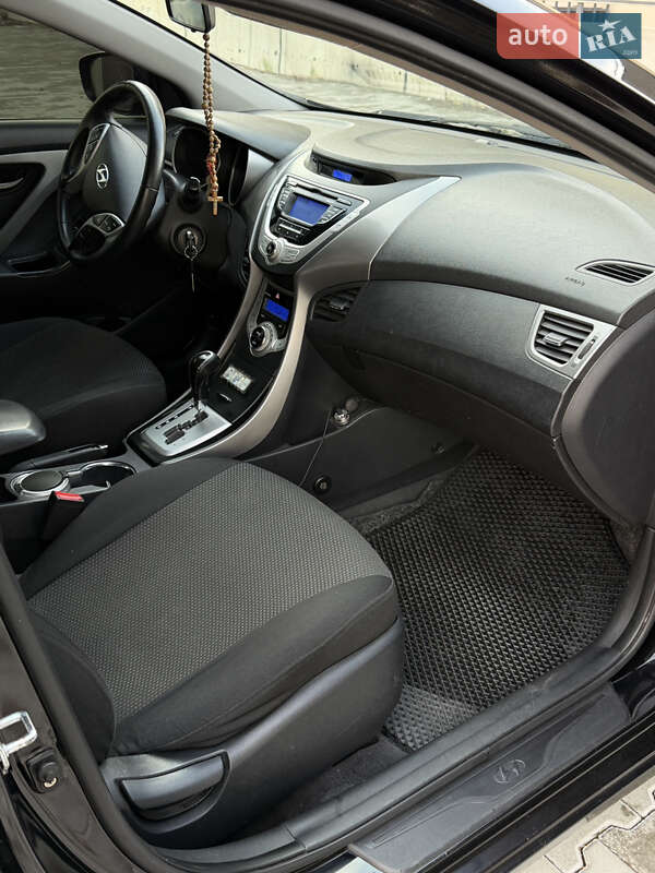 Седан Hyundai Elantra 2012 в Ужгороде фото 11 Седан Hyundai Elantra 2012 в Ужгороде