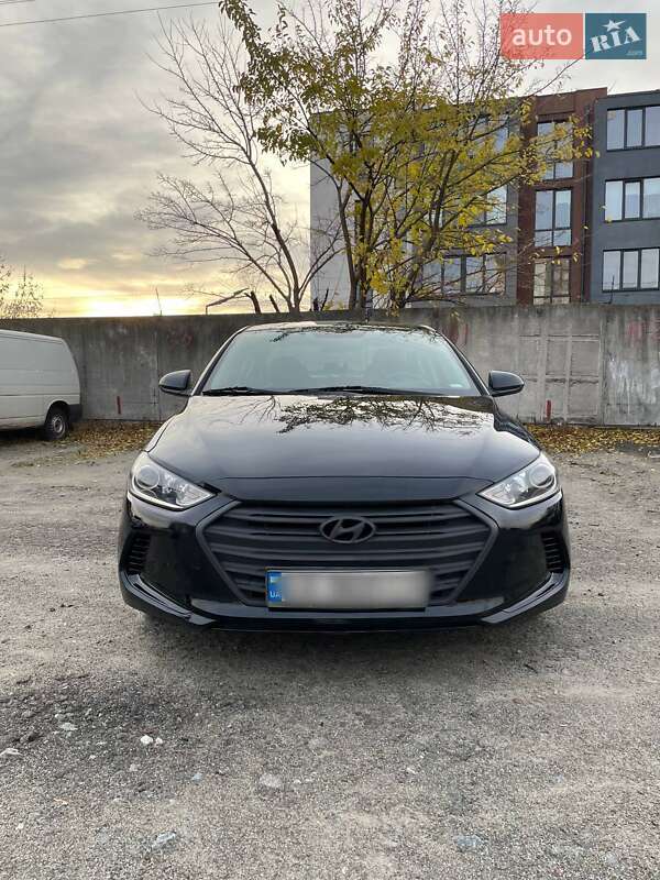 Седан Hyundai Elantra 2018 в Киеве фото 4 Седан Hyundai Elantra 2018 в Киеве