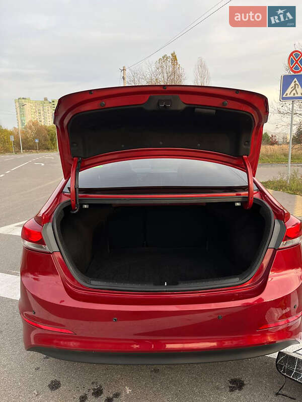 Седан Hyundai Elantra 2018 в Києві фото 24 Седан Hyundai Elantra 2018 в Києві